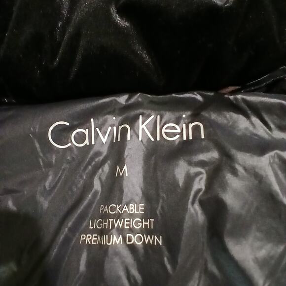 Calvin Klein Packable Lightweight Premium Down Medium Black Quilted Puffer Coat - Picture 2 of 16